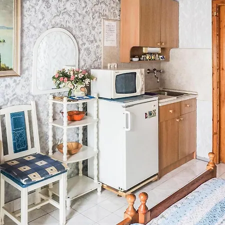 0-bedroom In